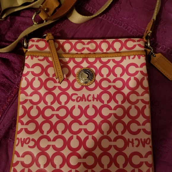 Coach Crossbody bag GUC - Picture 2 of 6